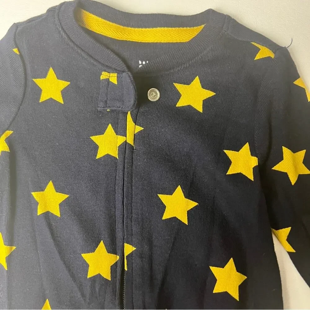 Baby Gap Long Sleeve Footsie Stars Cozy Onepiece Sz 0-3M